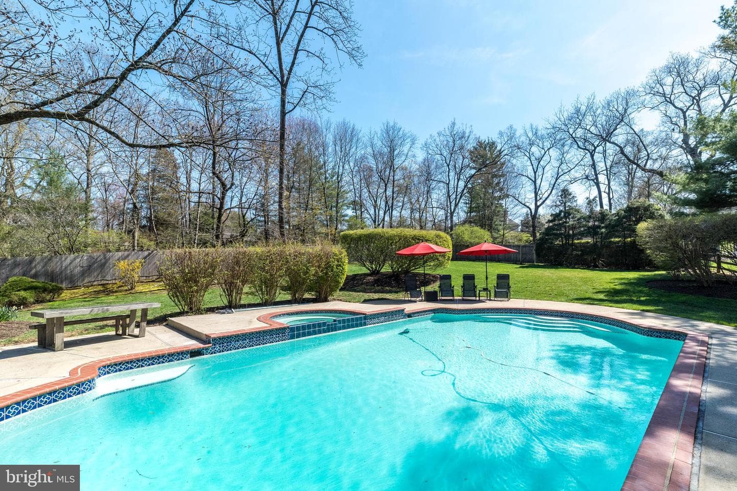 1633 Grasshopper Lane photo 8