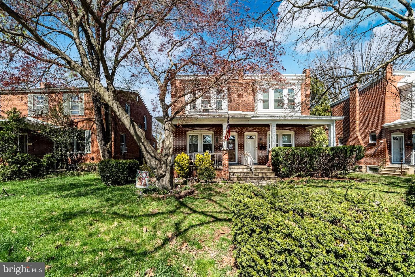 1703 Powell Street photo 2