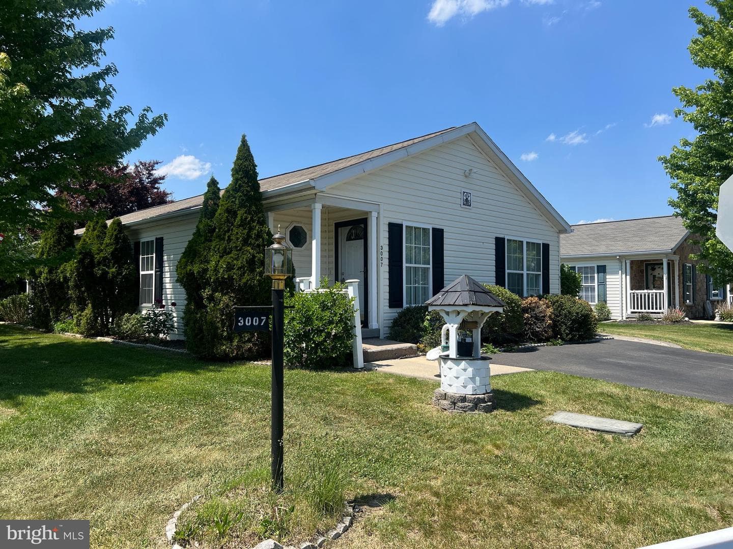 3007 Inkberry Cir N photo 1