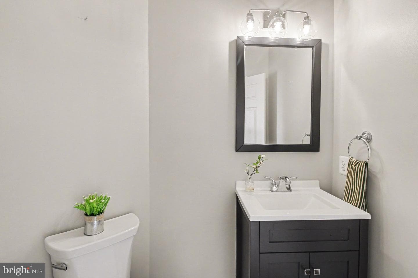 2106 Peregrine Circle photo 19