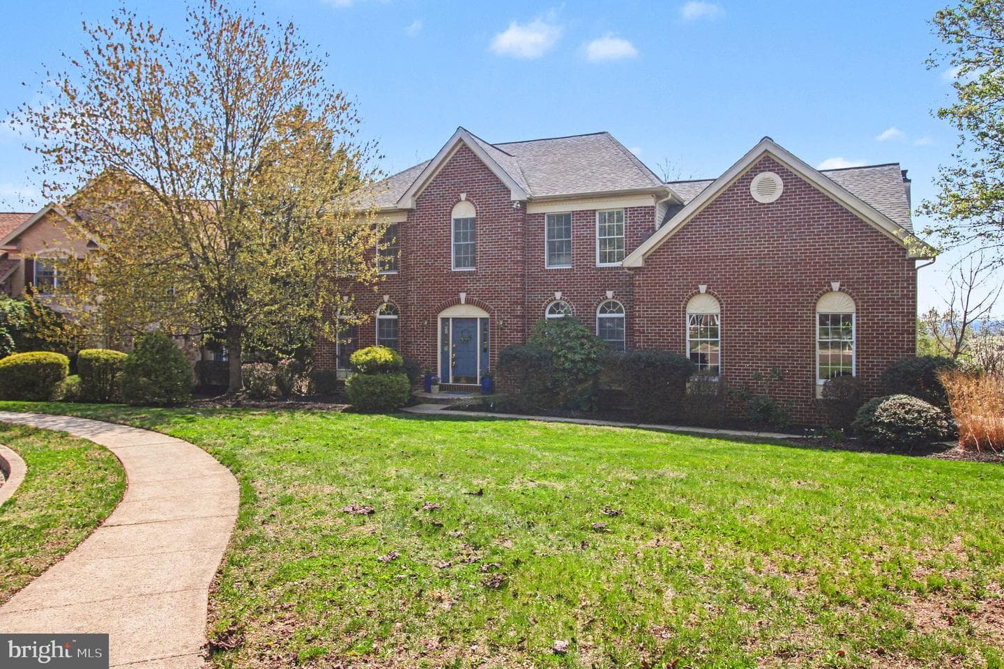 2106 Peregrine Circle photo 3