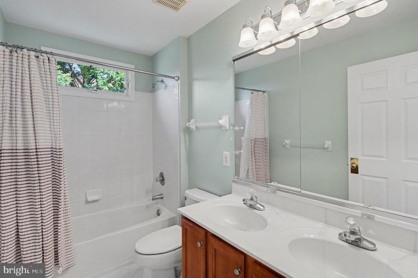 2106 Peregrine Circle photo 30