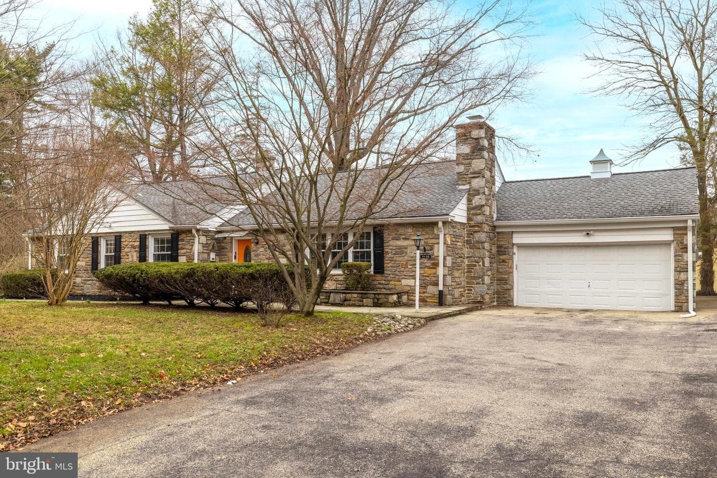 1405 W Church Road photo 3