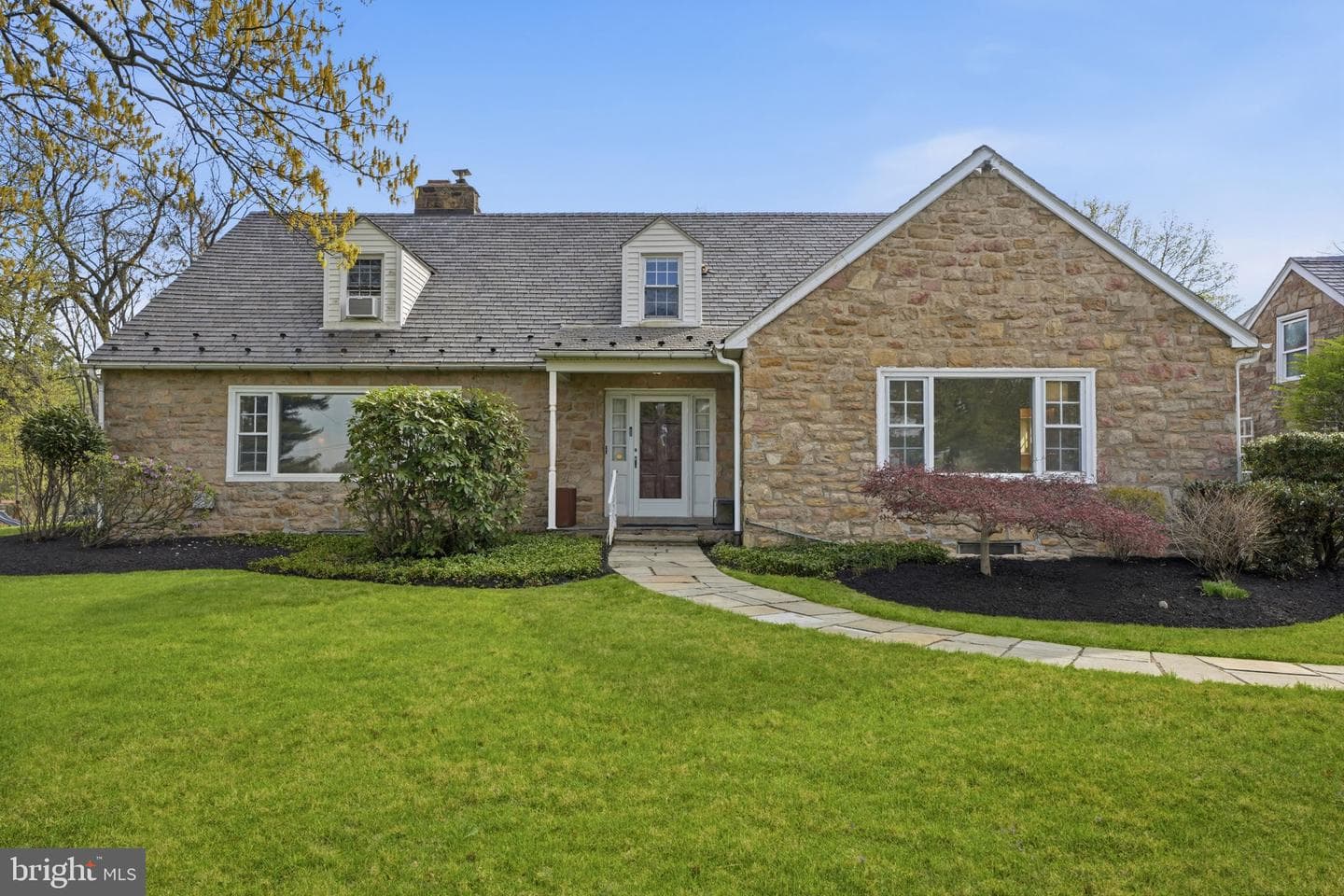 448 Moredon Road photo 4