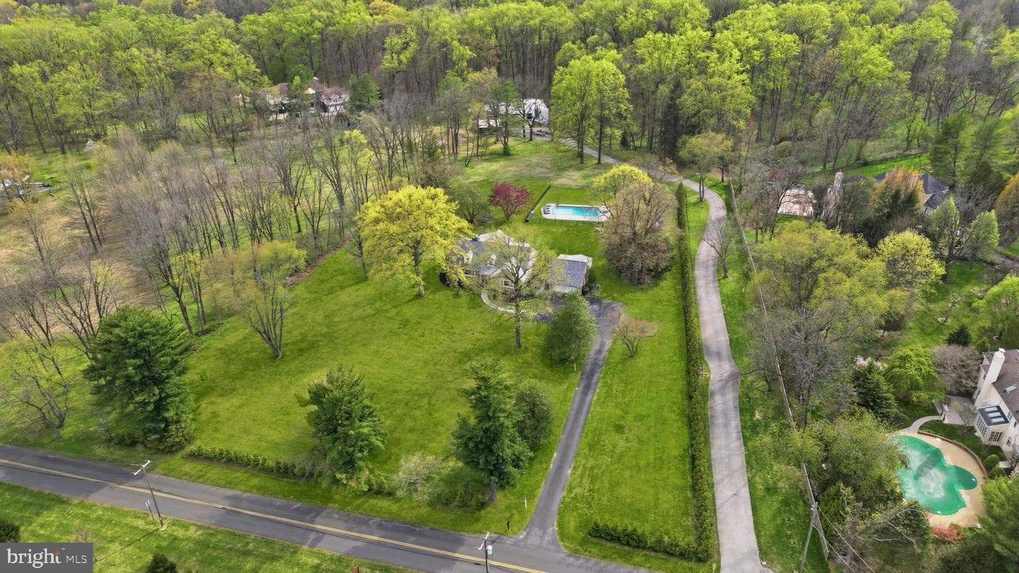448 Moredon Road photo 46