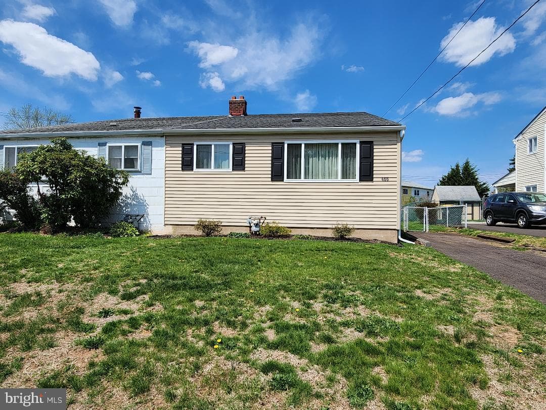 466 Cedar Street photo 1