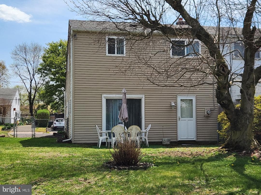 466 Cedar Street photo 28