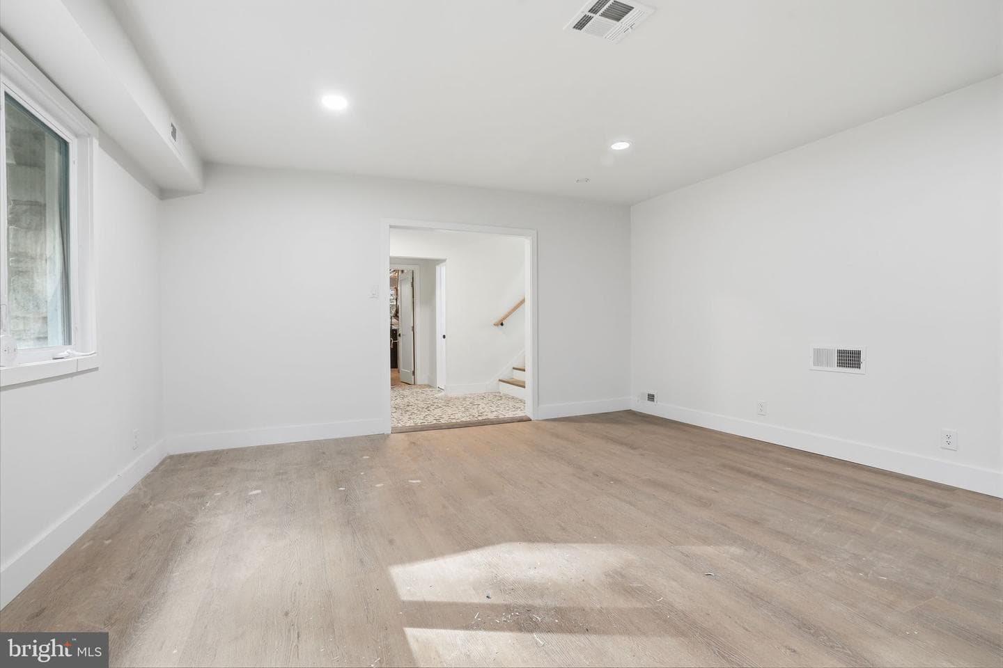 7931 Jenkintown Road photo 7