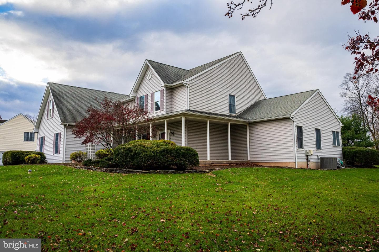 133 Greenwood Avenue photo 3