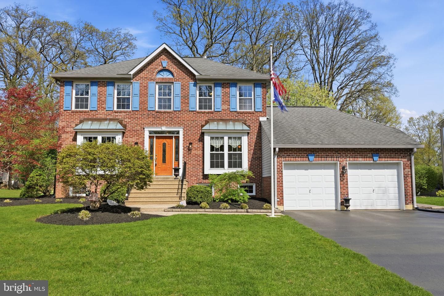 327 Abbey Lane photo 3