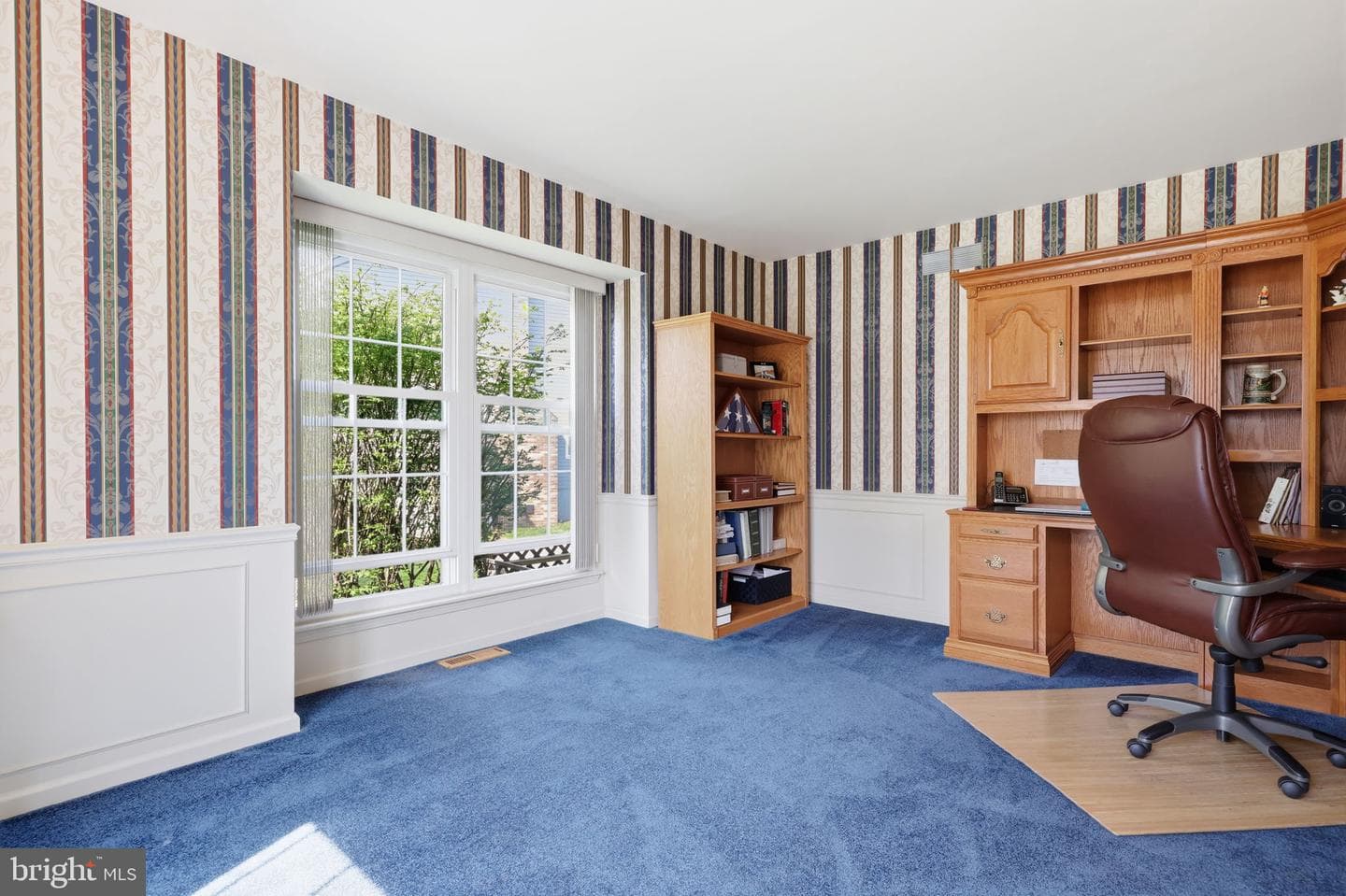 327 Abbey Lane photo 6
