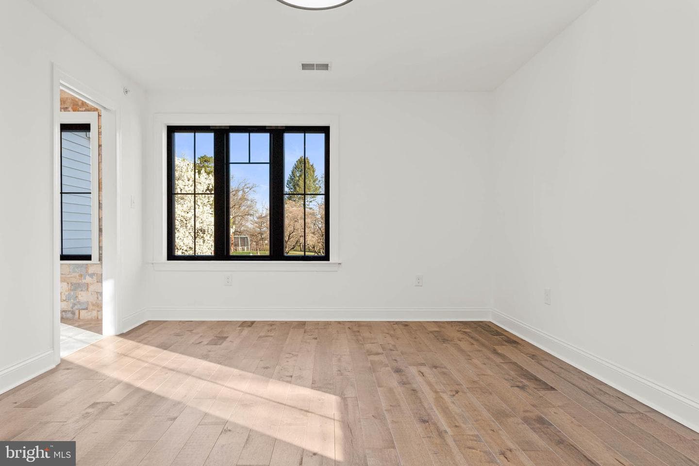 340 Anderson Road photo 89