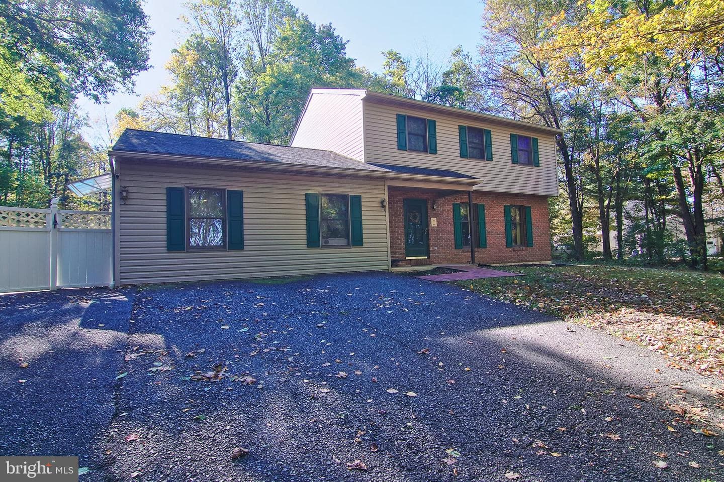 169 Henry Road photo 36