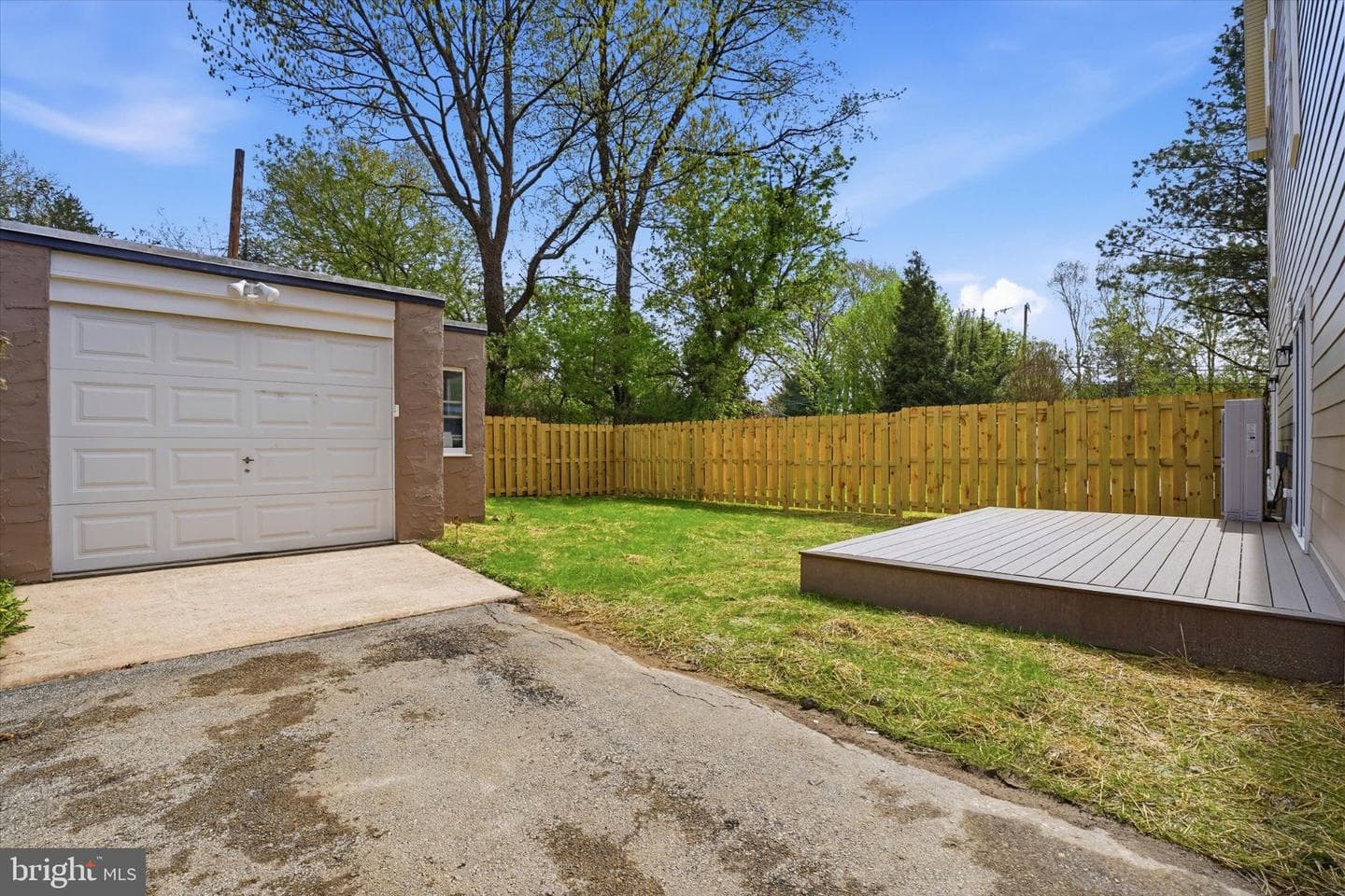 425 Grove Place photo 5
