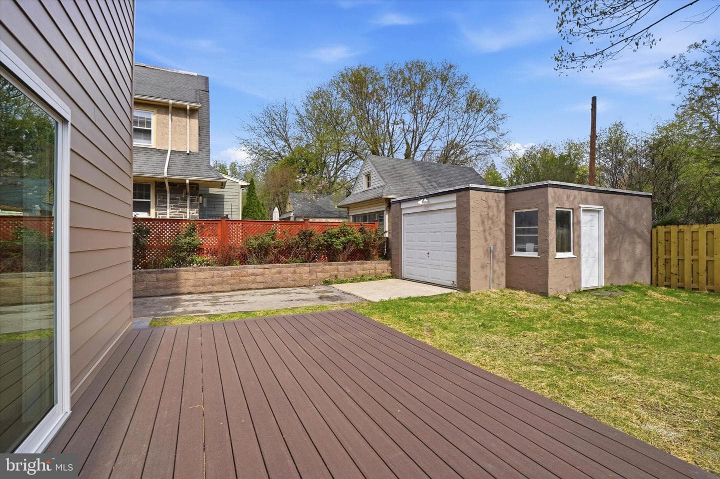 425 Grove Place photo 6