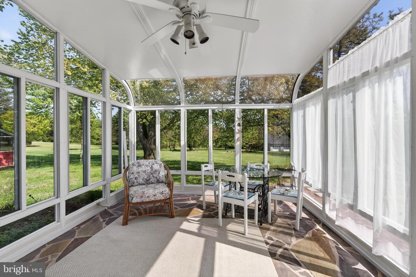 1702 Pemberton Road photo 38