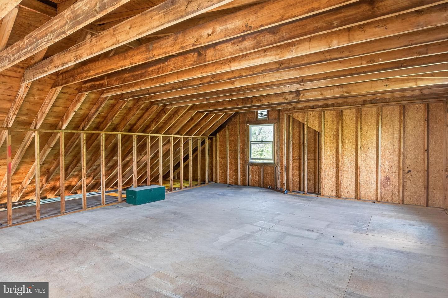 1702 Pemberton Road photo 60