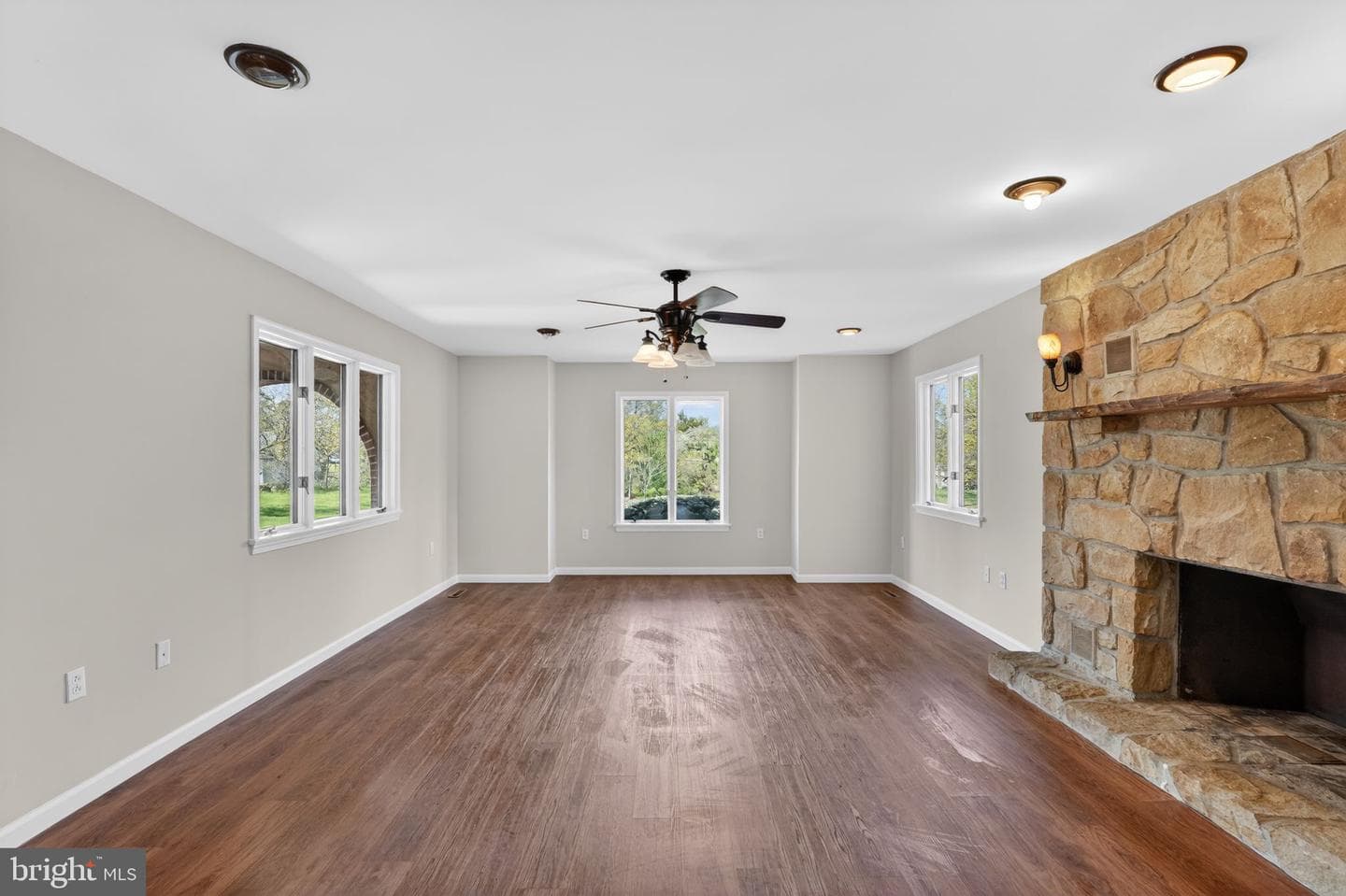 26 Sunset Road photo 6