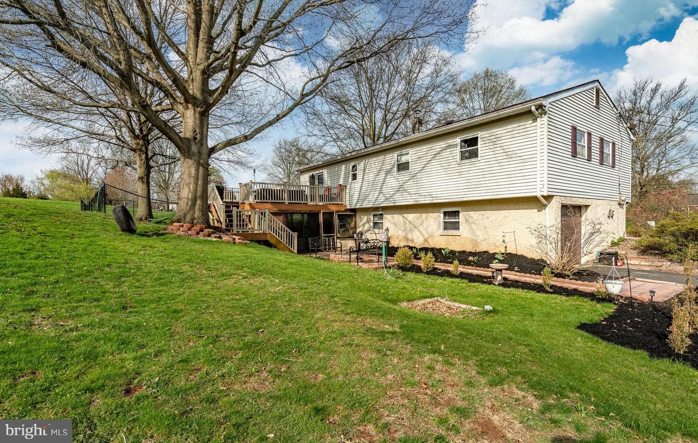 36 Sunset Road photo 39