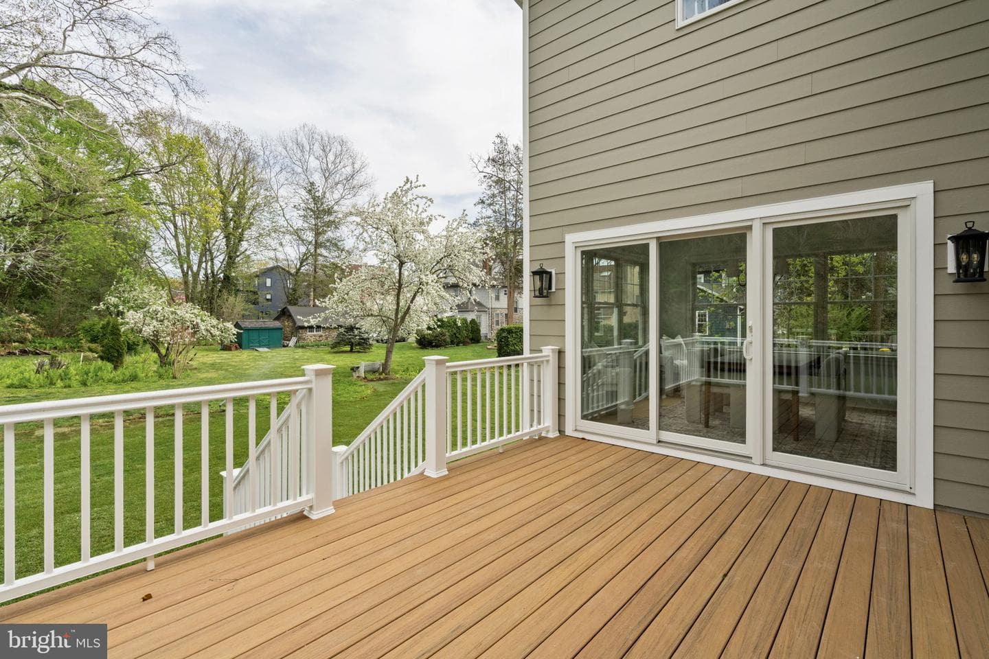 13 Elmwood Avenue photo 80
