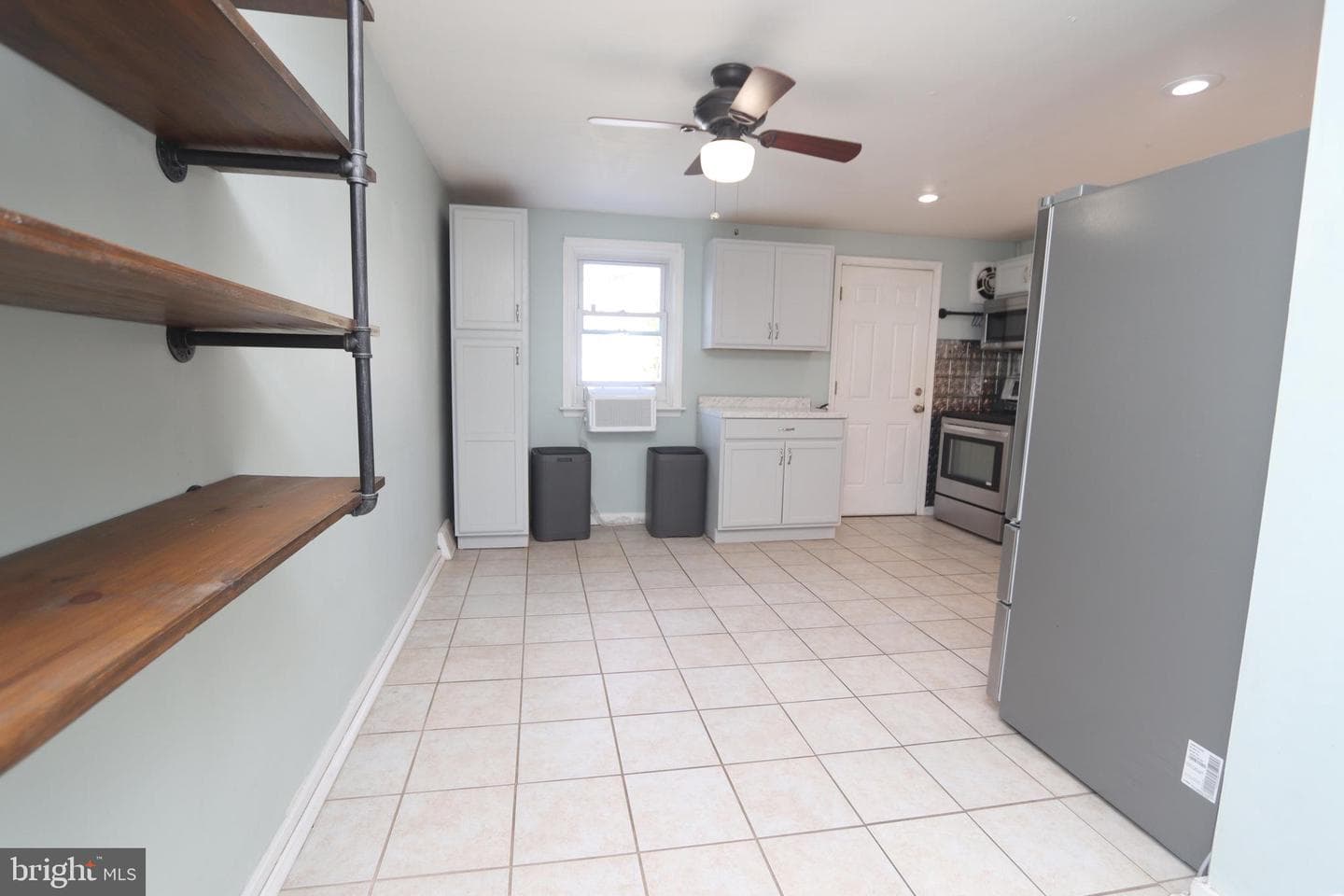 1012 Wells Street photo 12