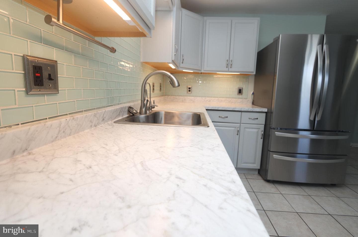 1012 Wells Street photo 9