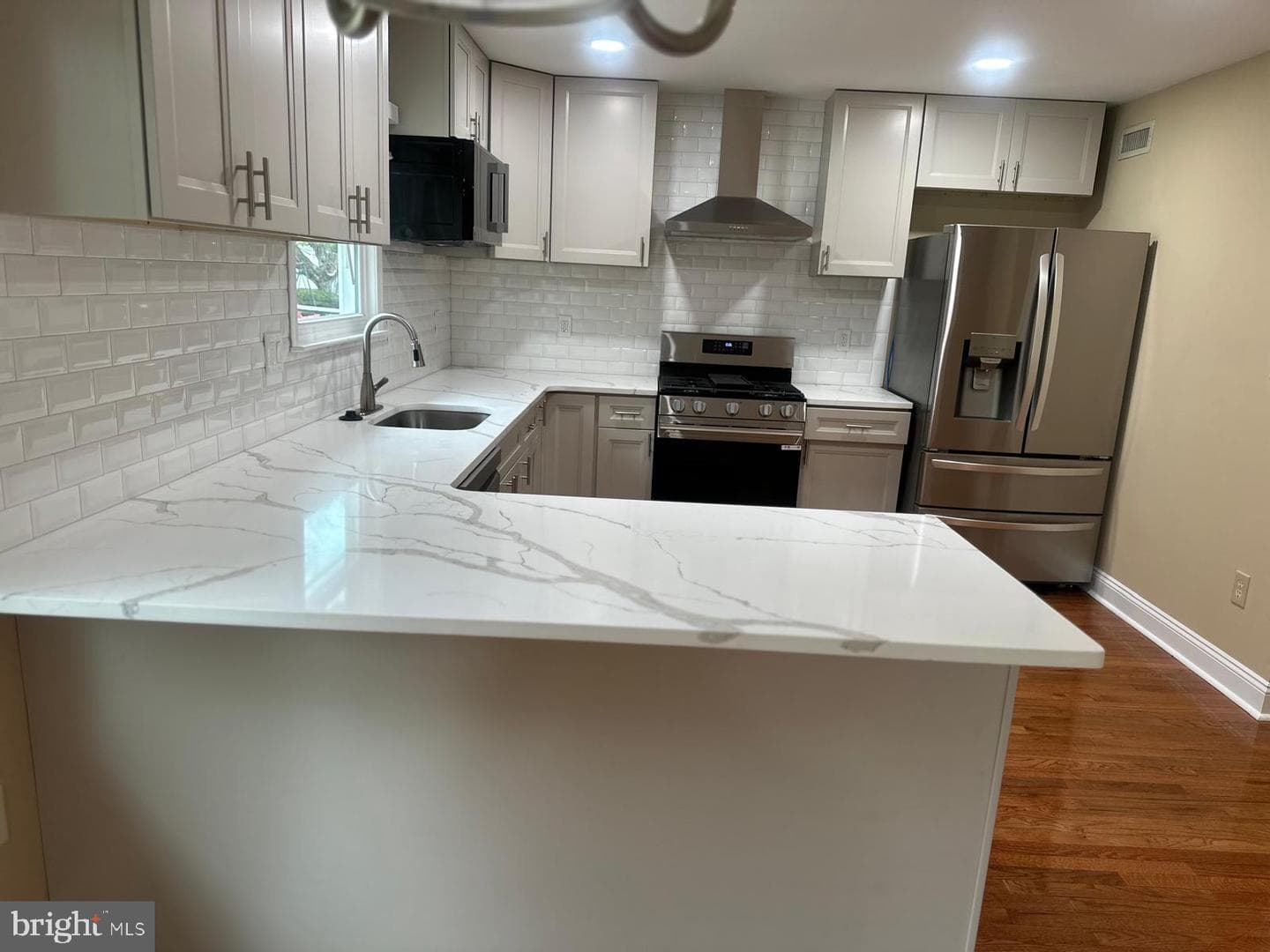 204 Wilson Avenue photo 2
