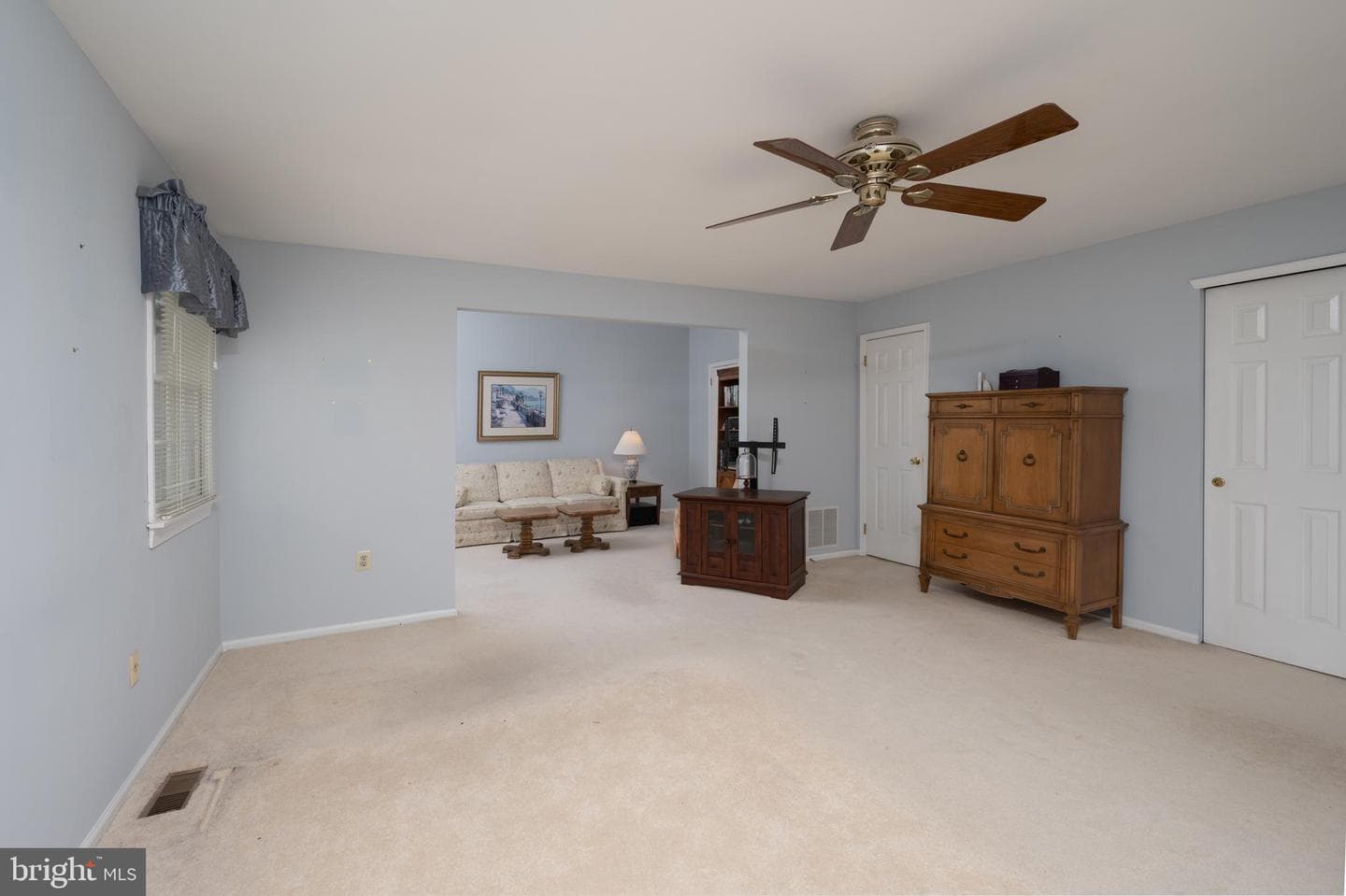 492 Brights Lane photo 17
