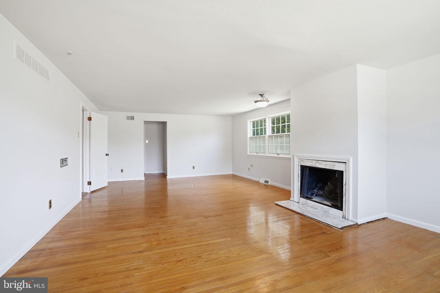 1840 Nicholas Drive photo 32