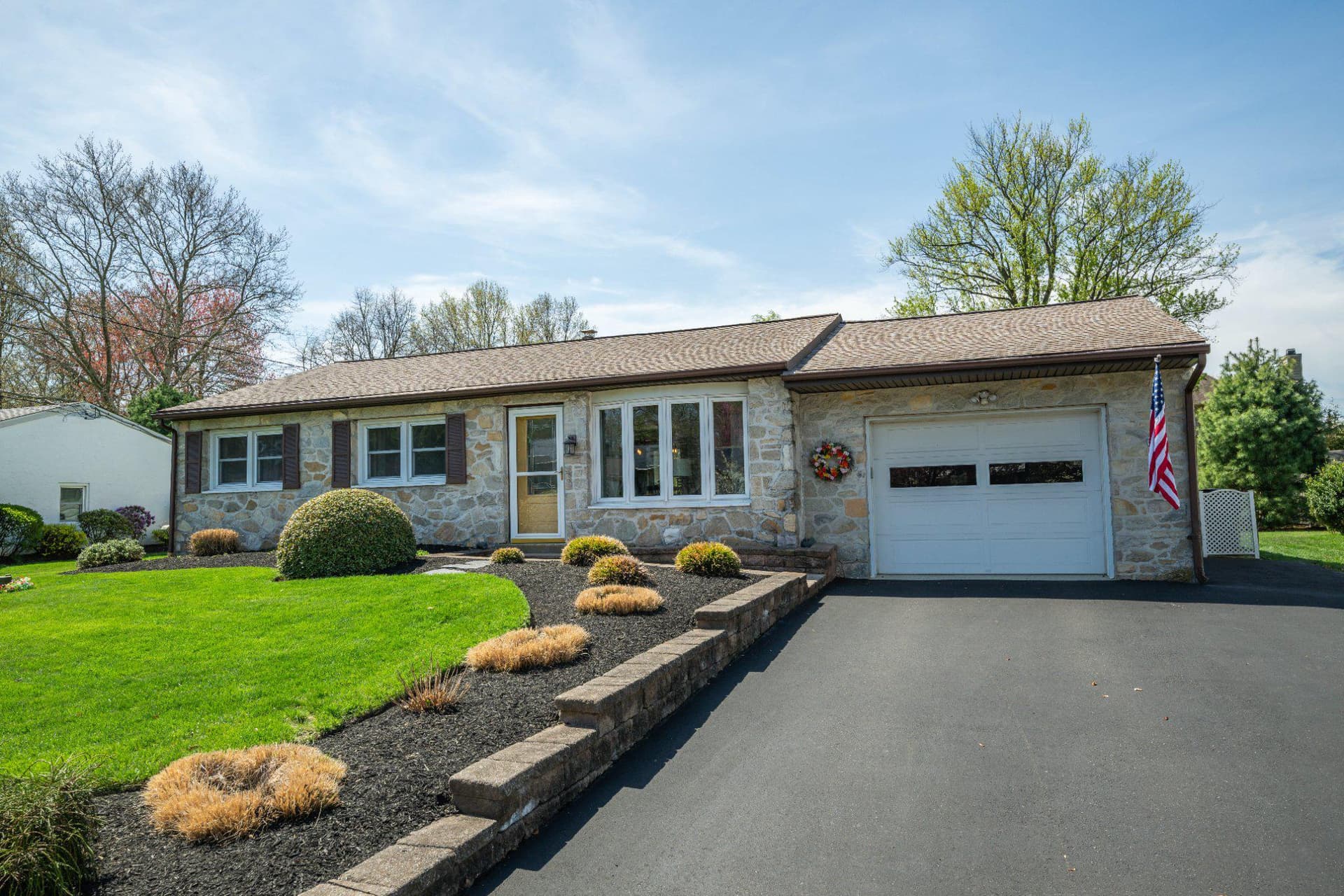 1320 Woodside Avenue photo 2
