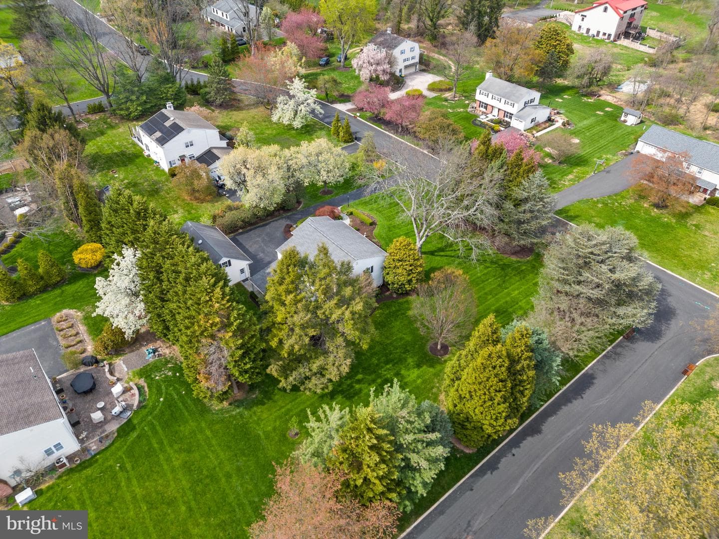 558 Beale Road photo 44