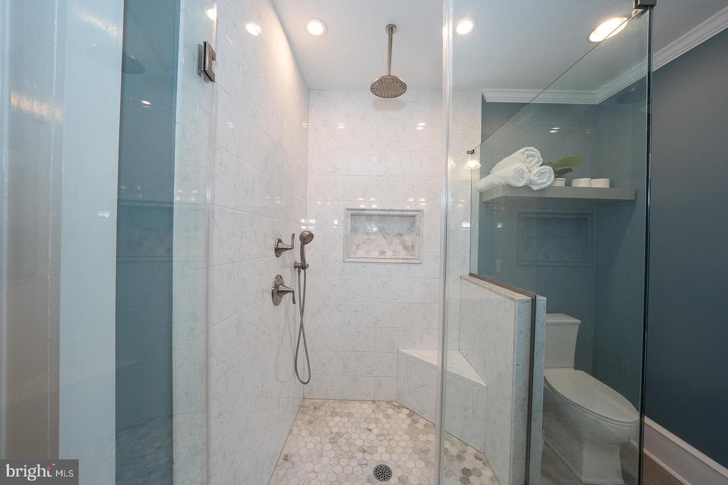 1121 Montgomery Avenue photo 30