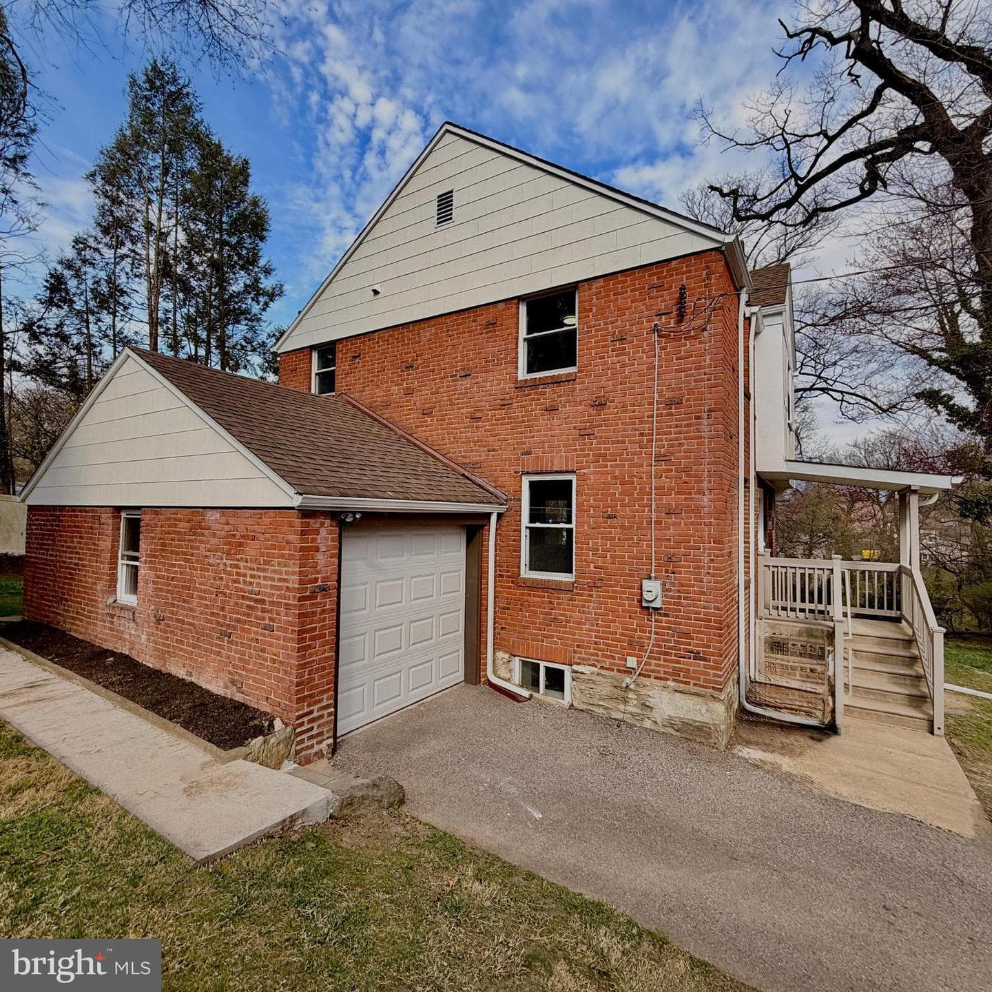 320 Short Ln photo 2
