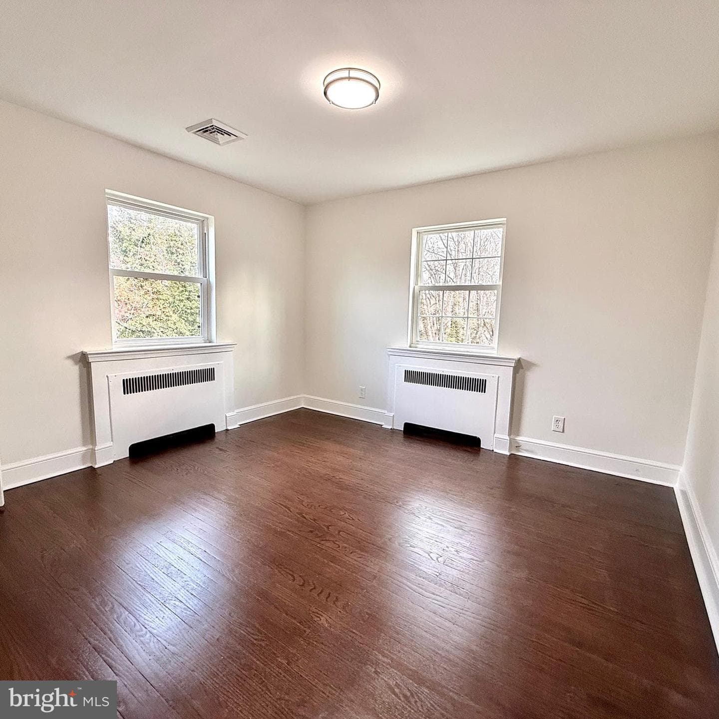 320 Short Ln photo 23