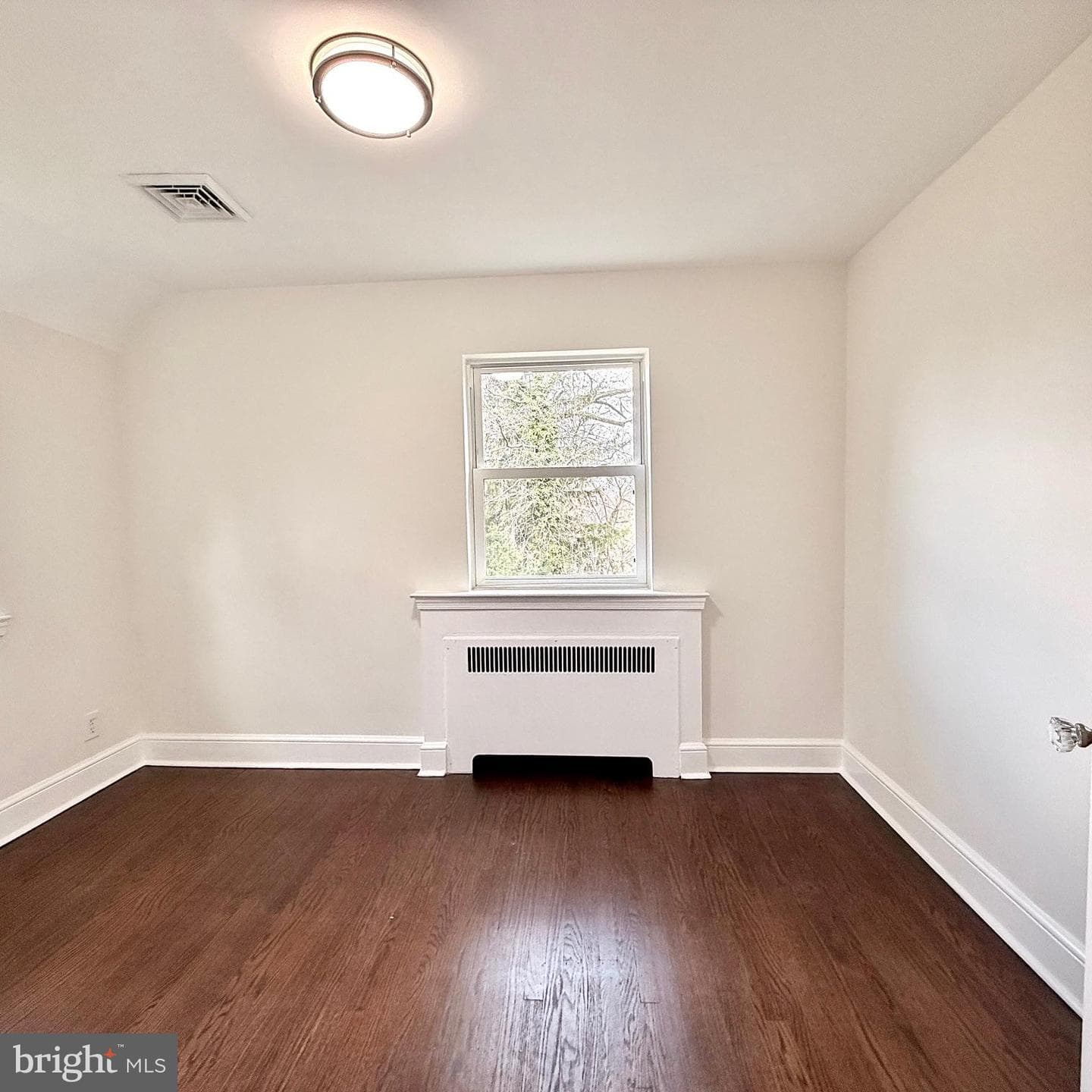 320 Short Ln photo 25