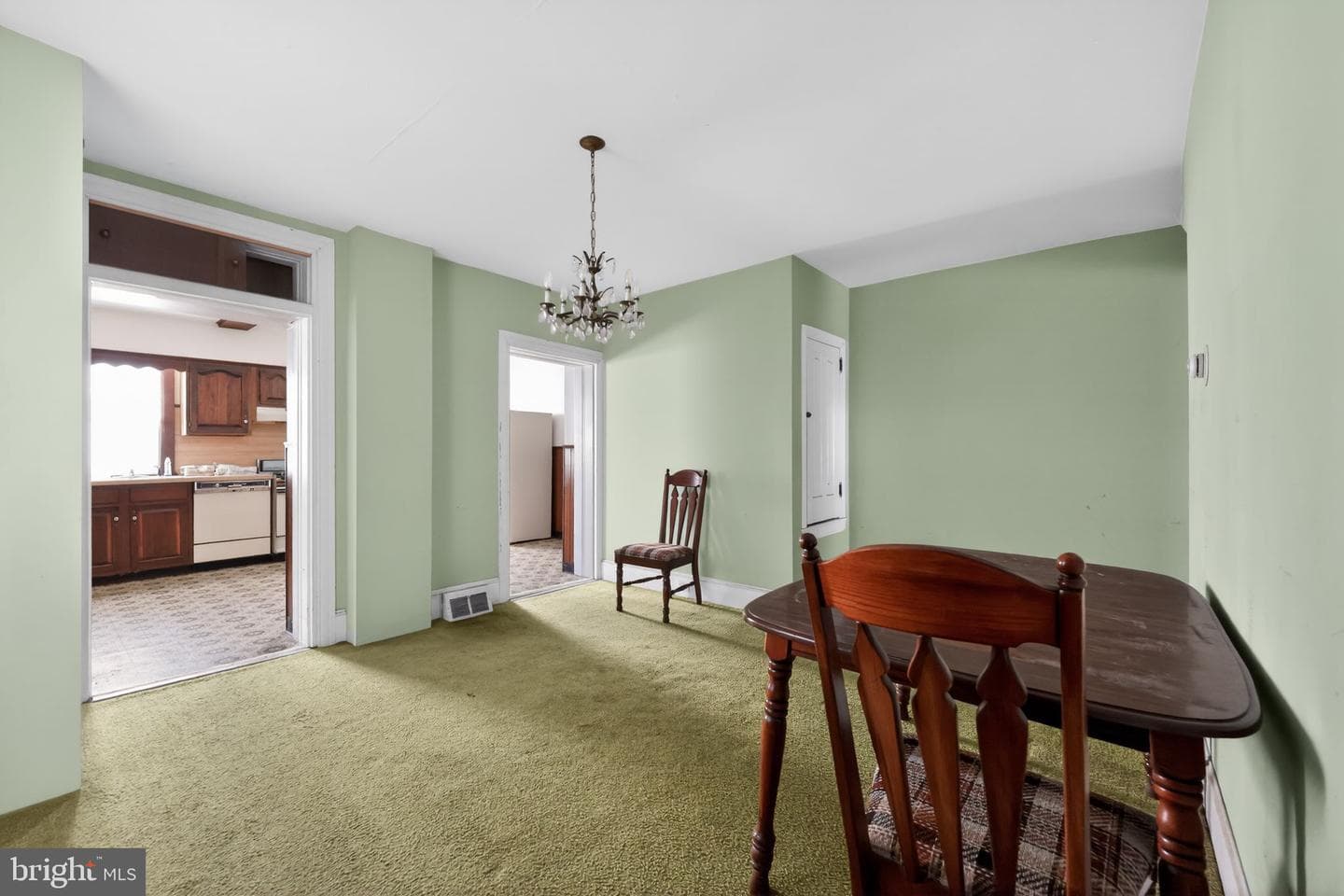 113 S Chestnut Street photo 17