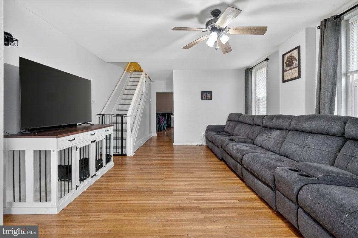 307 Spring Street photo 11