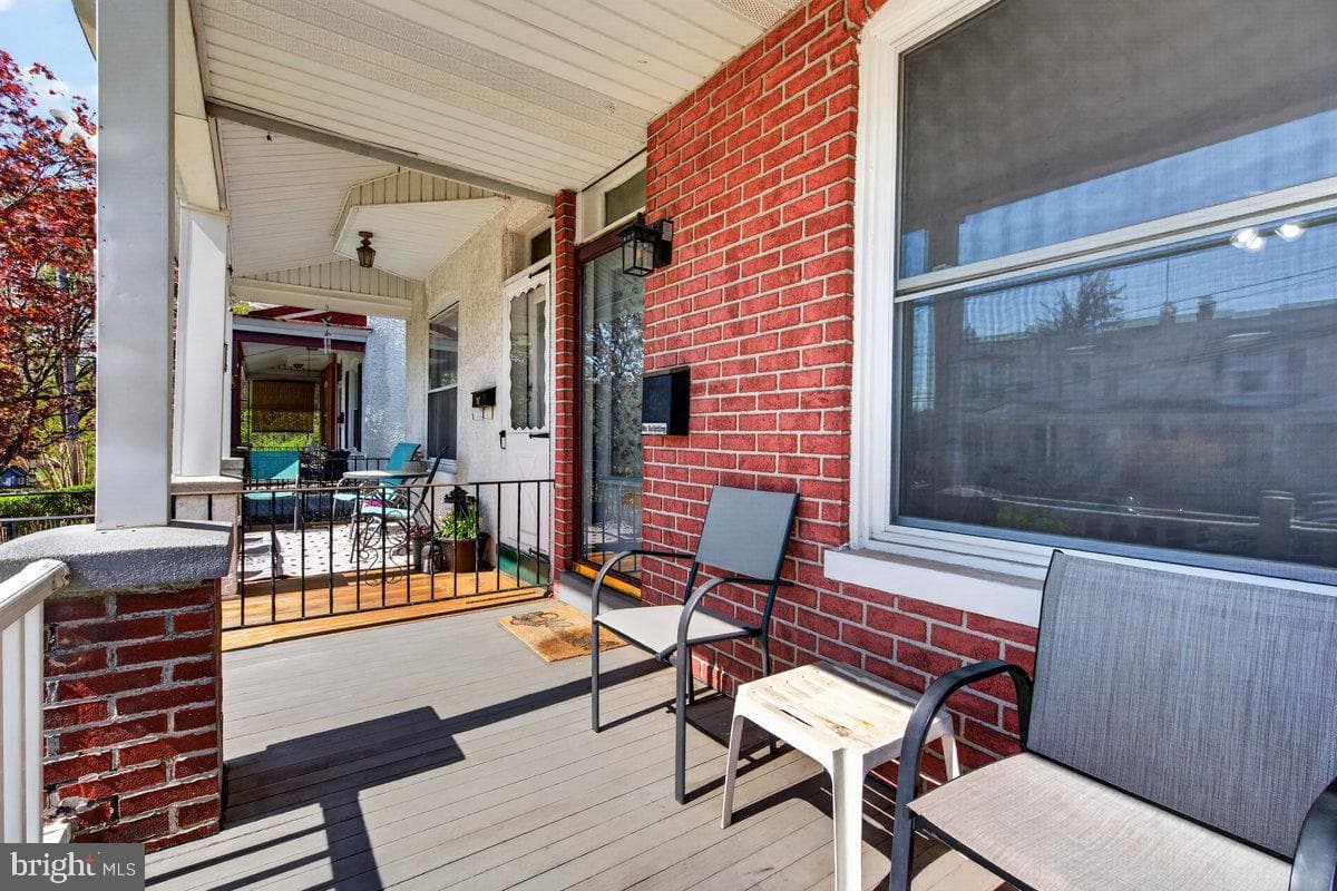 307 Spring Street photo 5