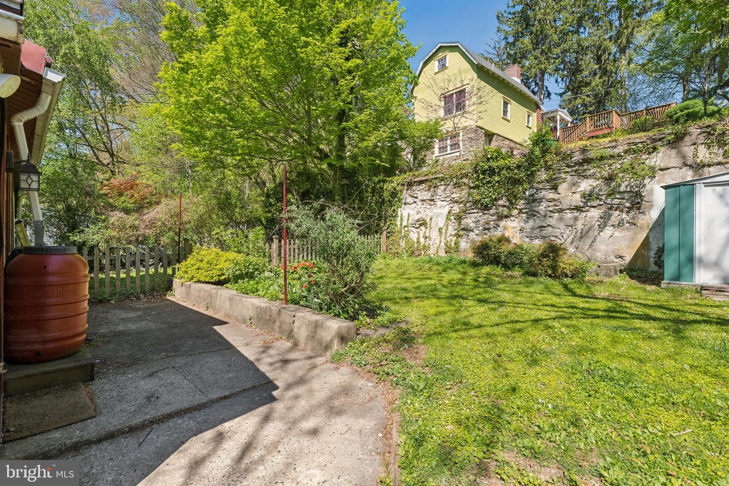151 Greenwood Ave photo 30