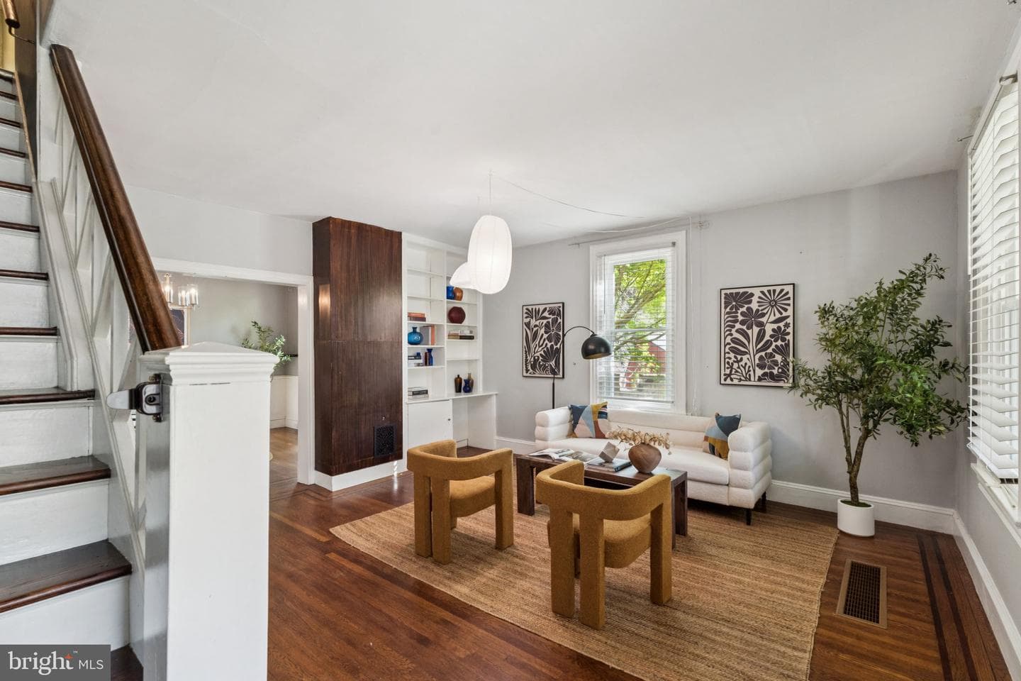 151 Greenwood Ave photo 4