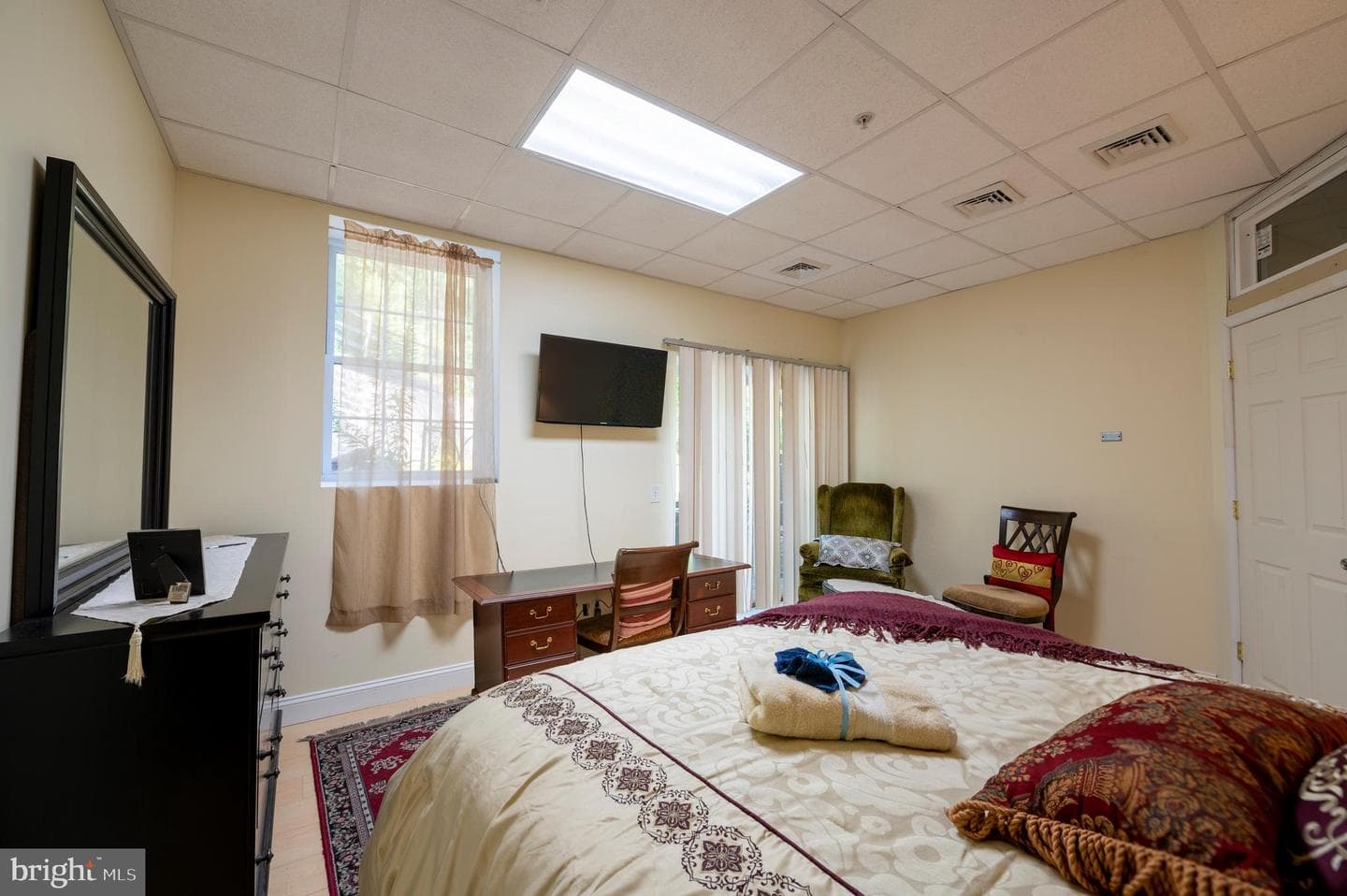 690 Allendale Road photo 27