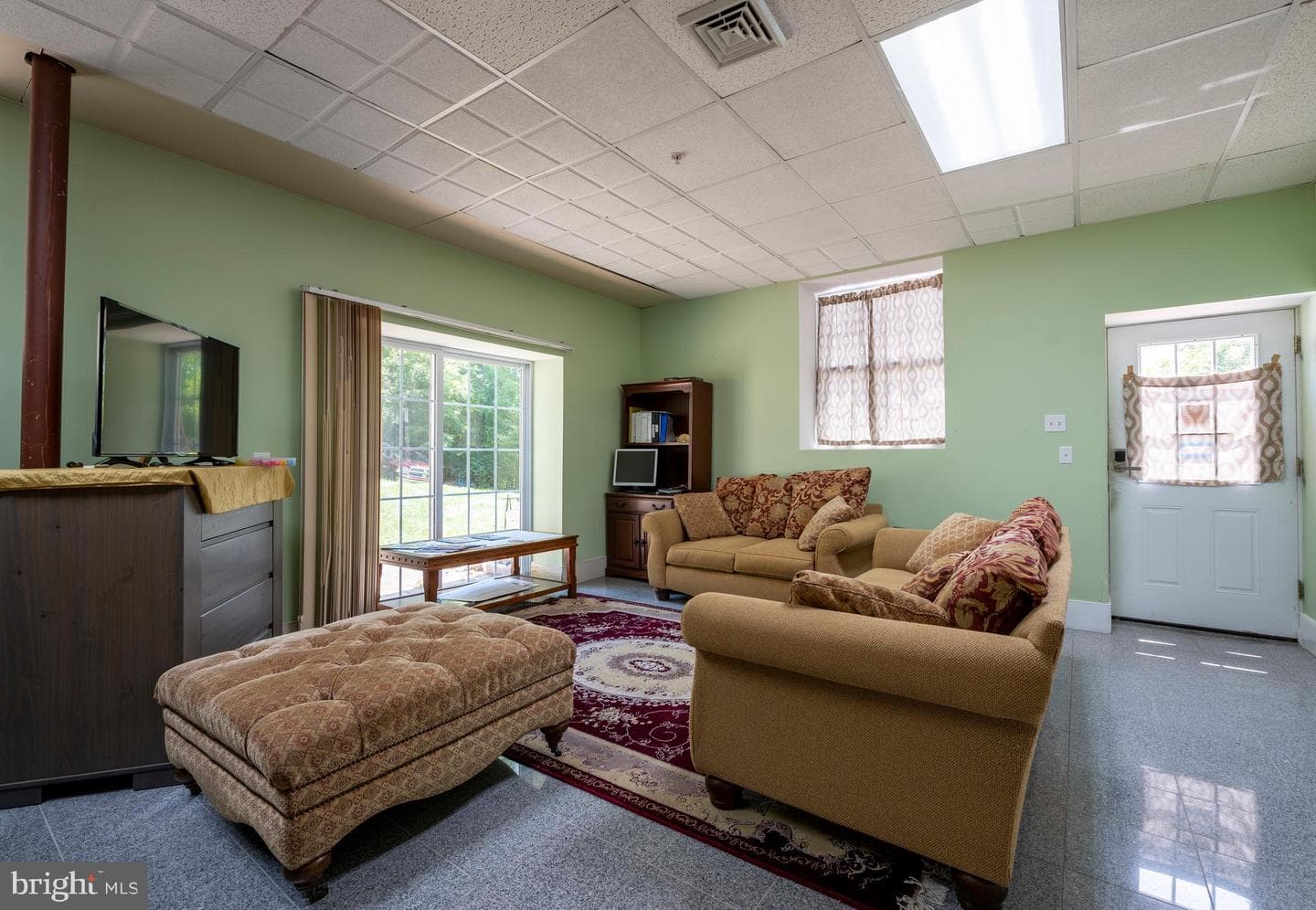 690 Allendale Road photo 29