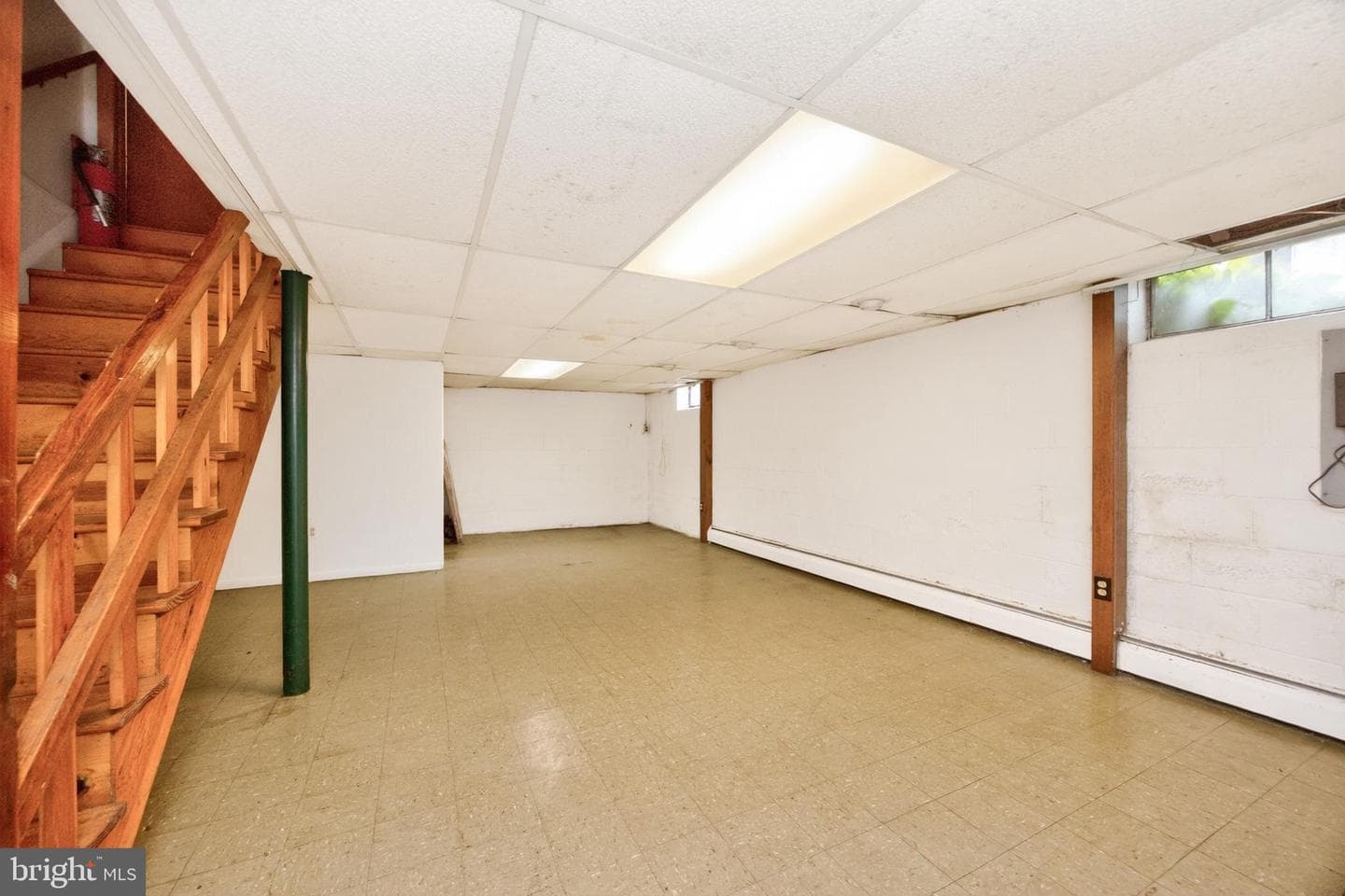 234 W Chestnut Street photo 28