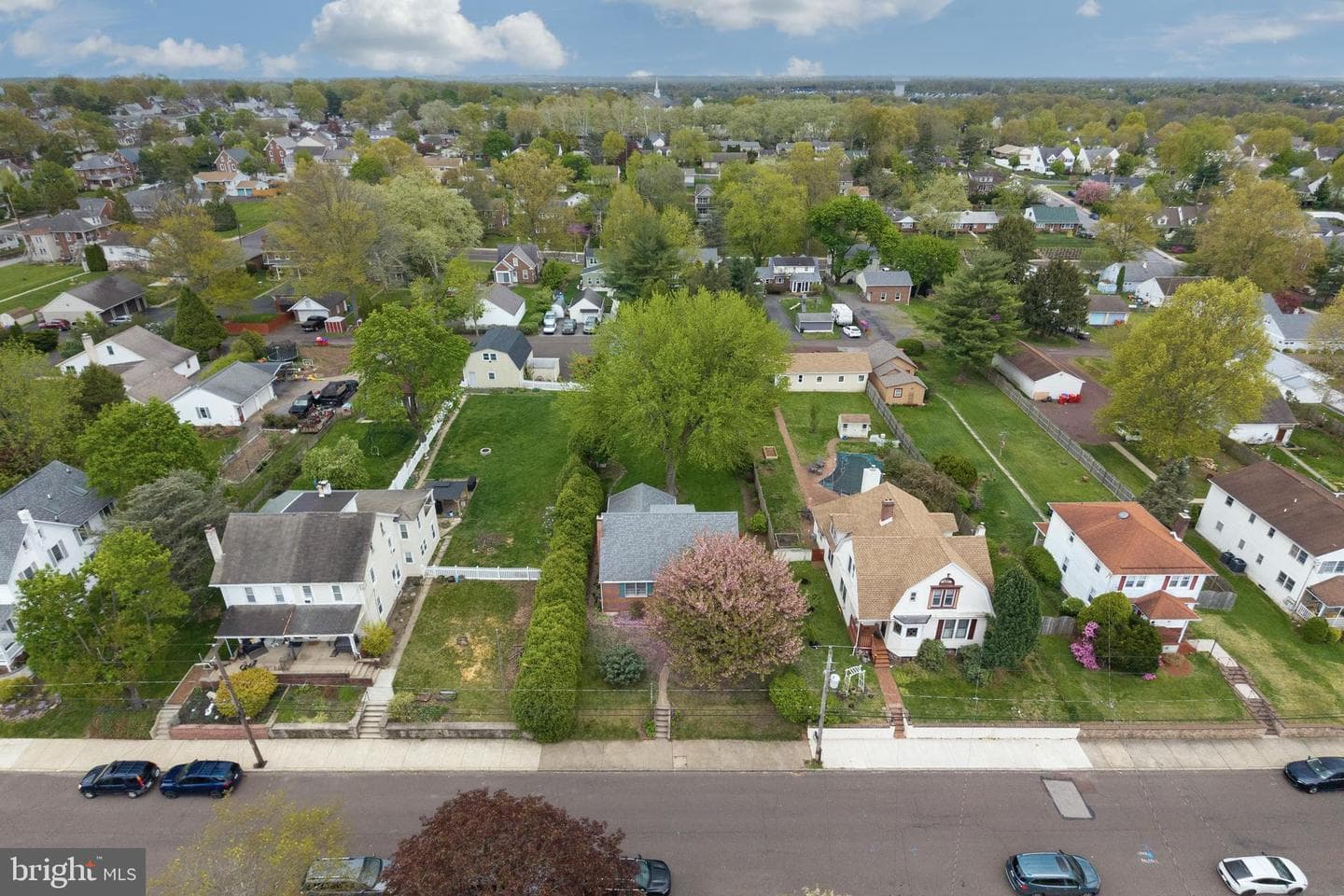 234 W Chestnut Street photo 42