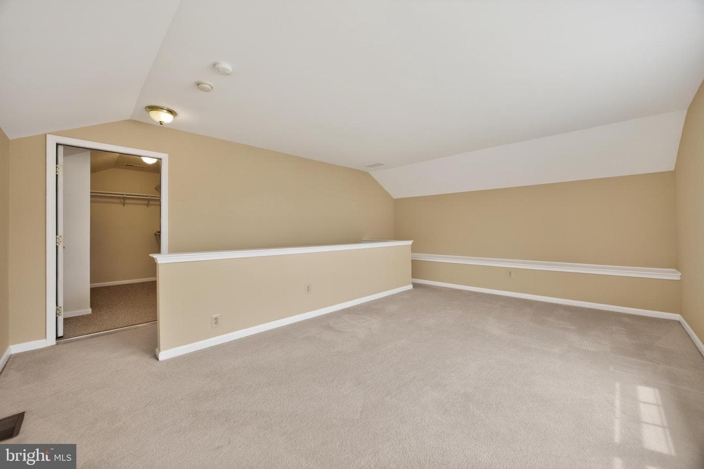 66 Newbury Way photo 25
