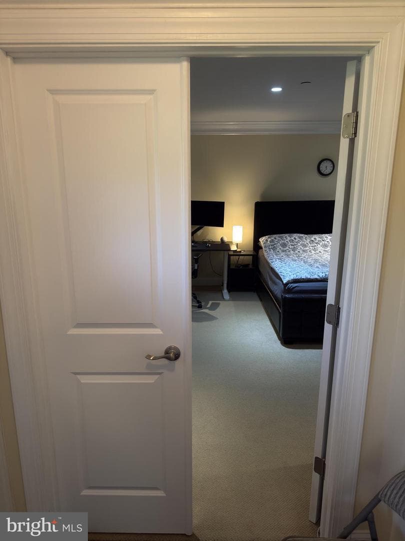 211 Holland Avenue photo 4