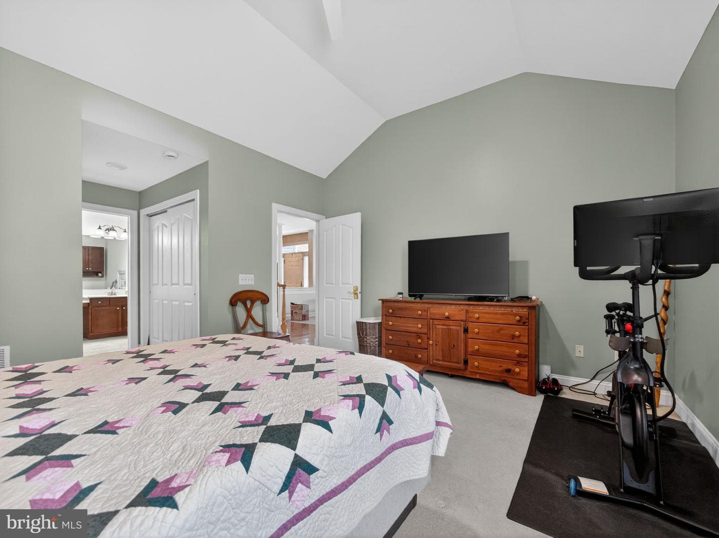 90 Newbury Way photo 31