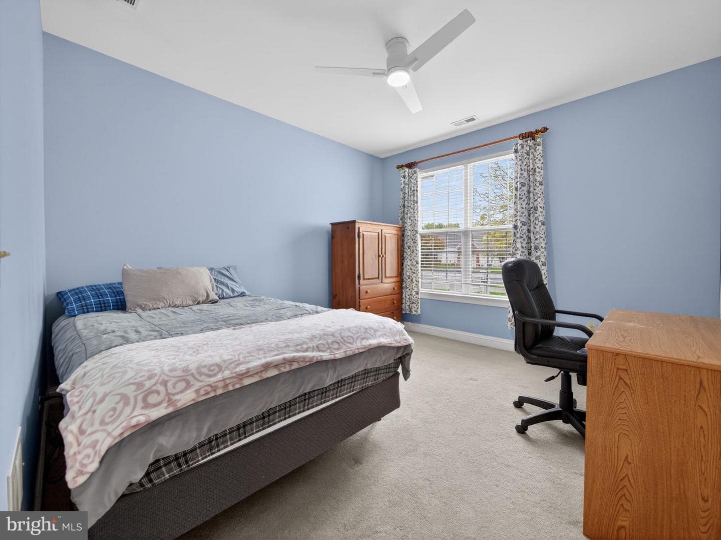 90 Newbury Way photo 35