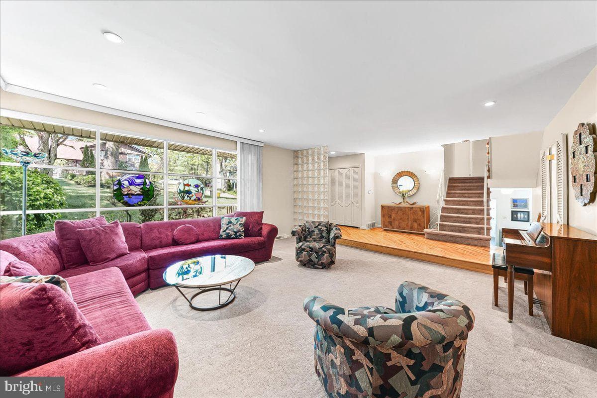275 Barwynne Road photo 5