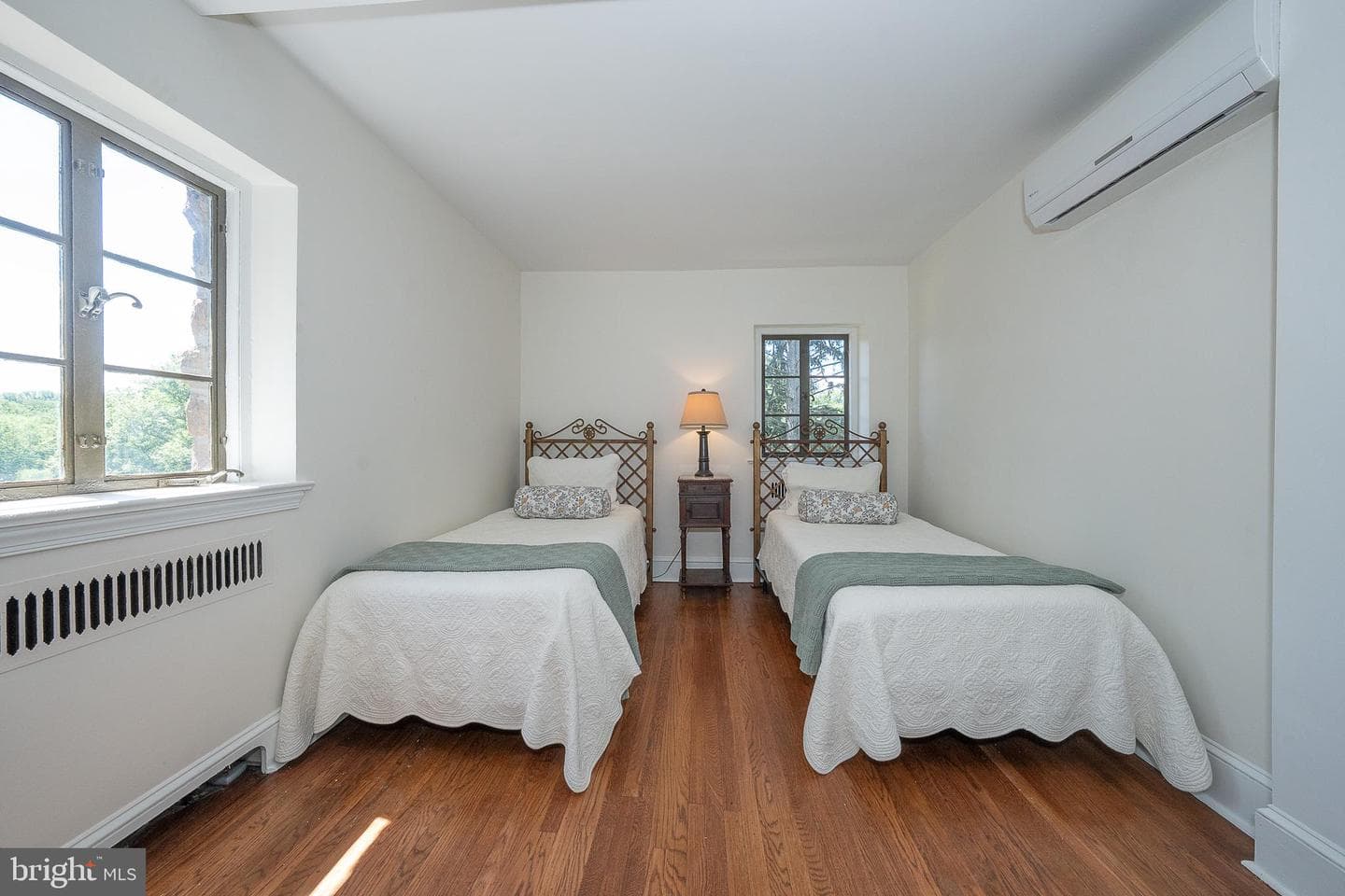 1187 Rydal Road photo 26